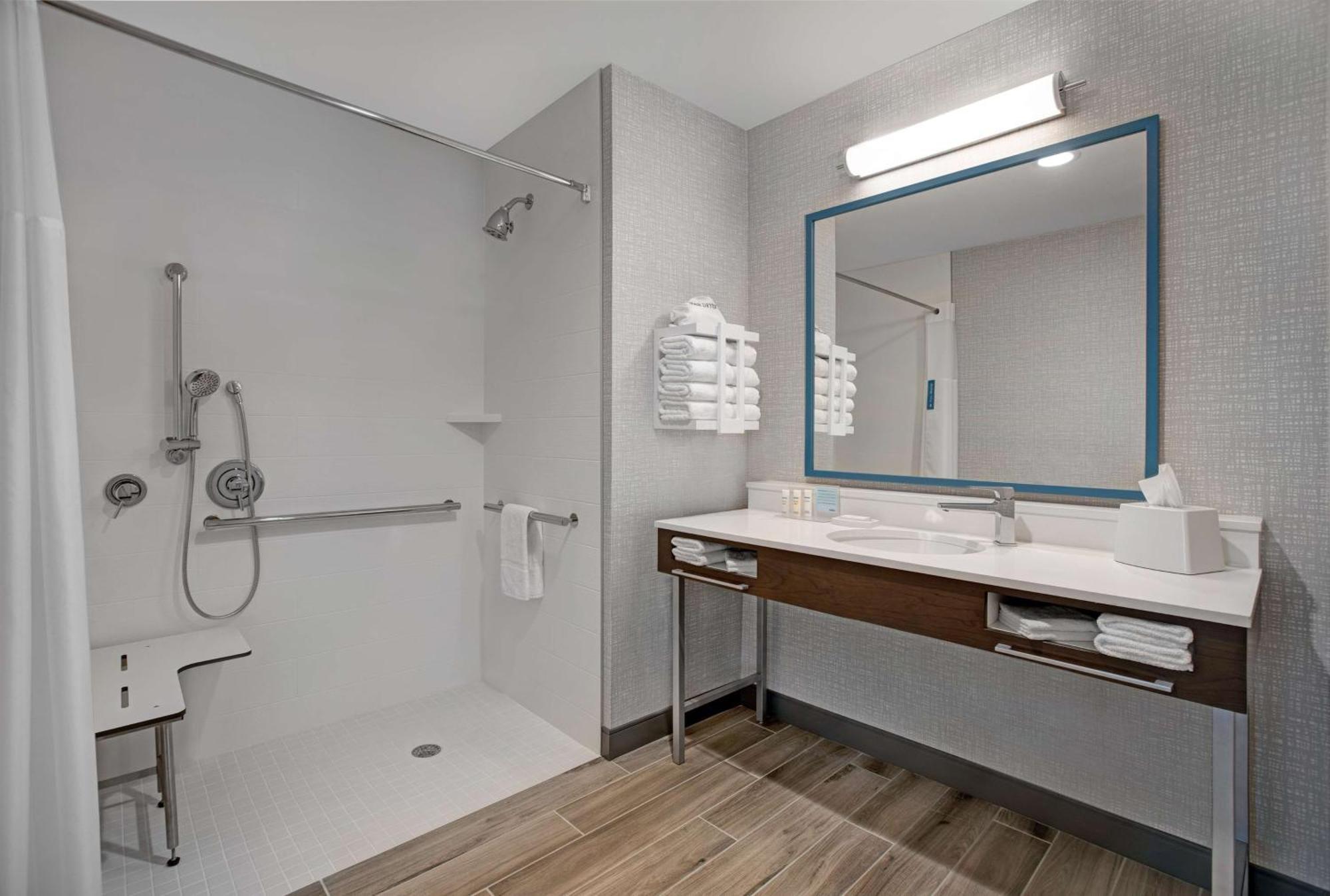 Hampton Inn & Suites Dallas - Farmers Branch Buitenkant foto