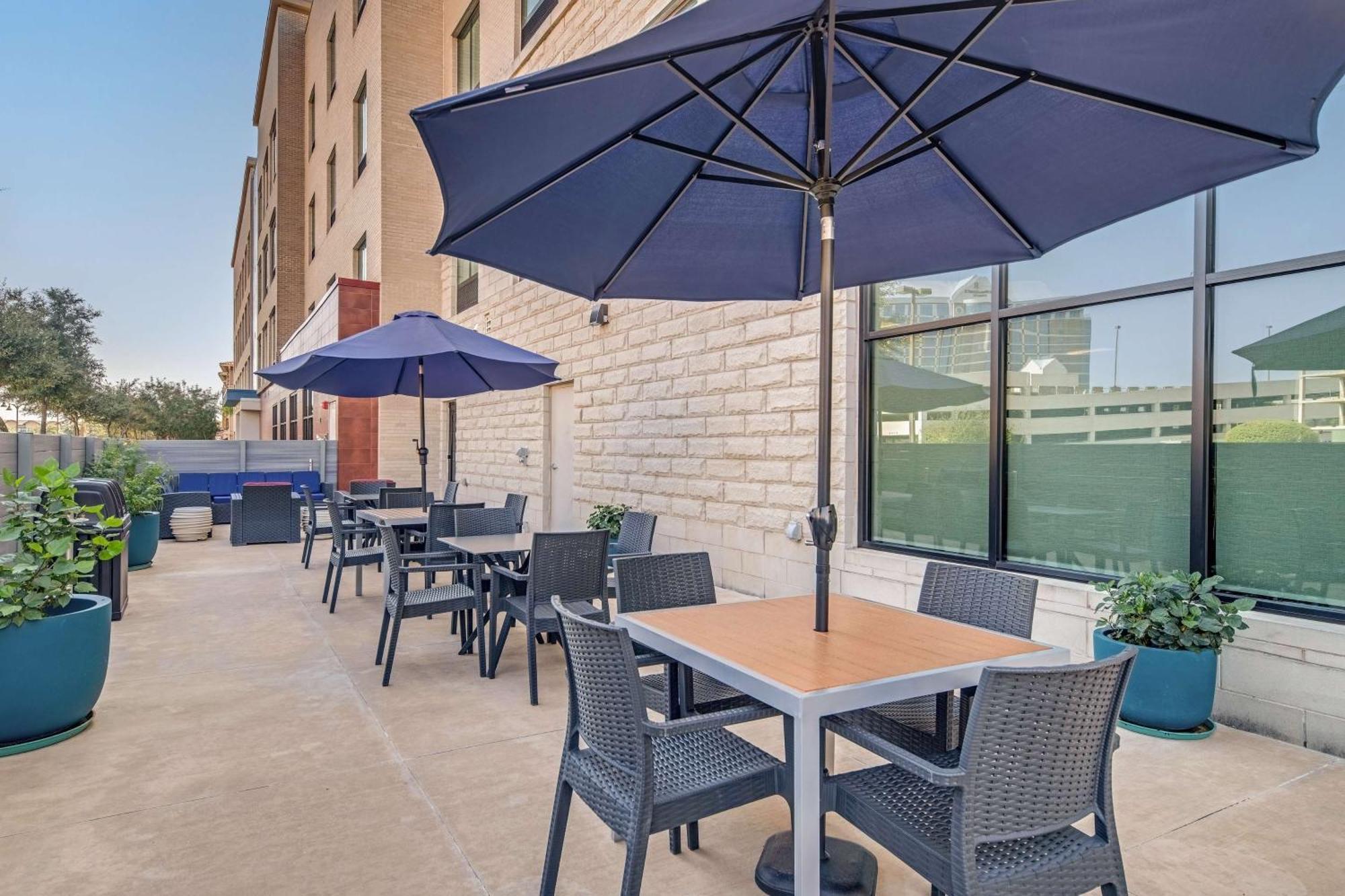 Hampton Inn & Suites Dallas - Farmers Branch Buitenkant foto